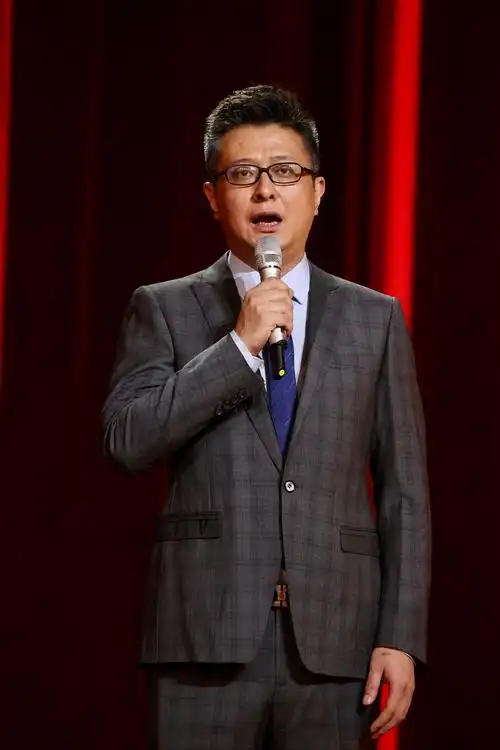 全国108位主持汇集央视晚会.你能认出几位?