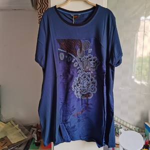 2021 新品夏款南国蒂尼纯棉刺绣花朵宽松圆领中长款大码女装8112