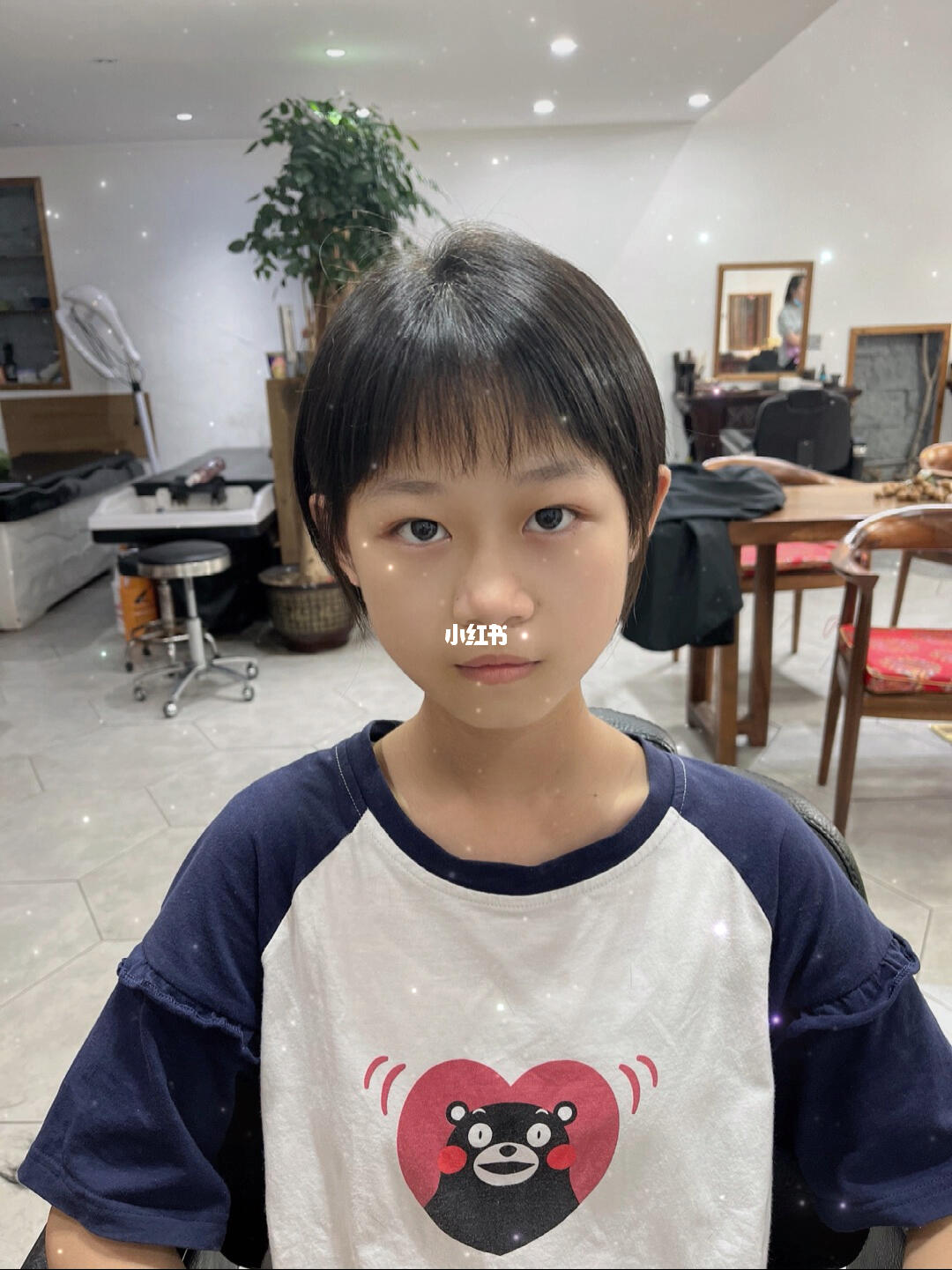 青璜中学女学生短发