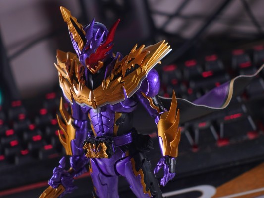 figuarts 假面骑士圣刃 假面骑士王剑 邪王之龙