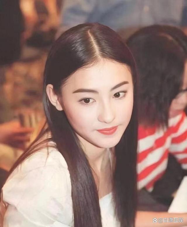 张柏芝颜值巅峰时期,怪不得女明星都怕跟她合影!