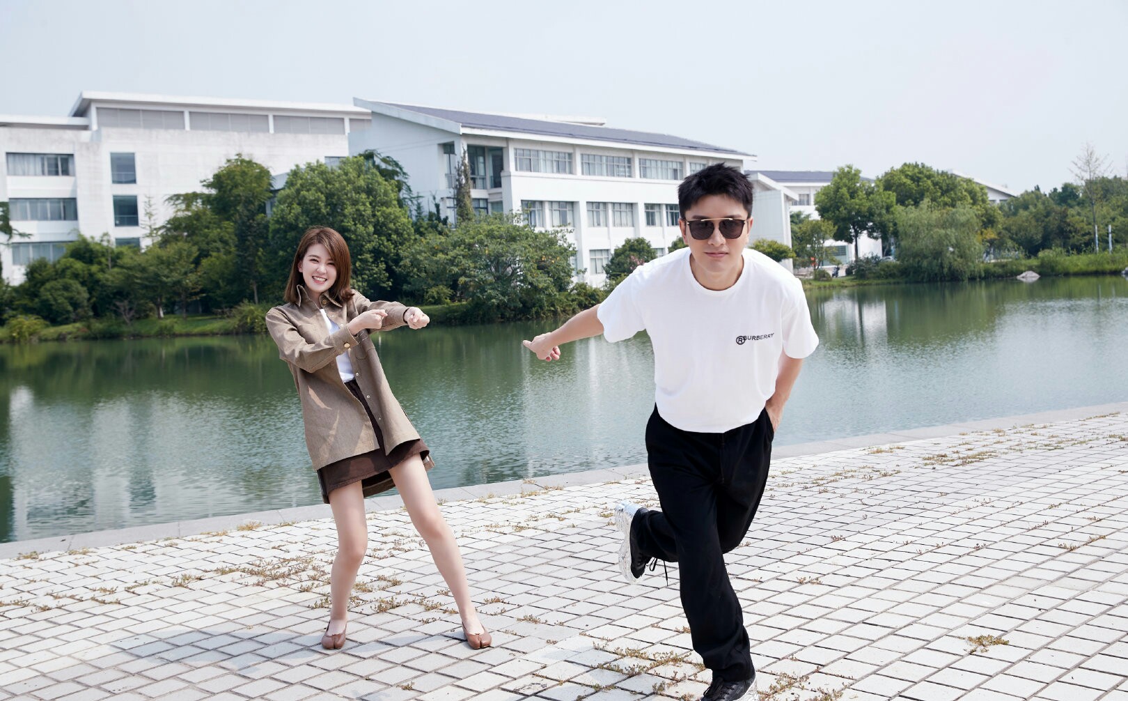 乔欣创想季待播,贾乃亮又接两部新剧,搭档雷佳音张艺兴刘敏涛