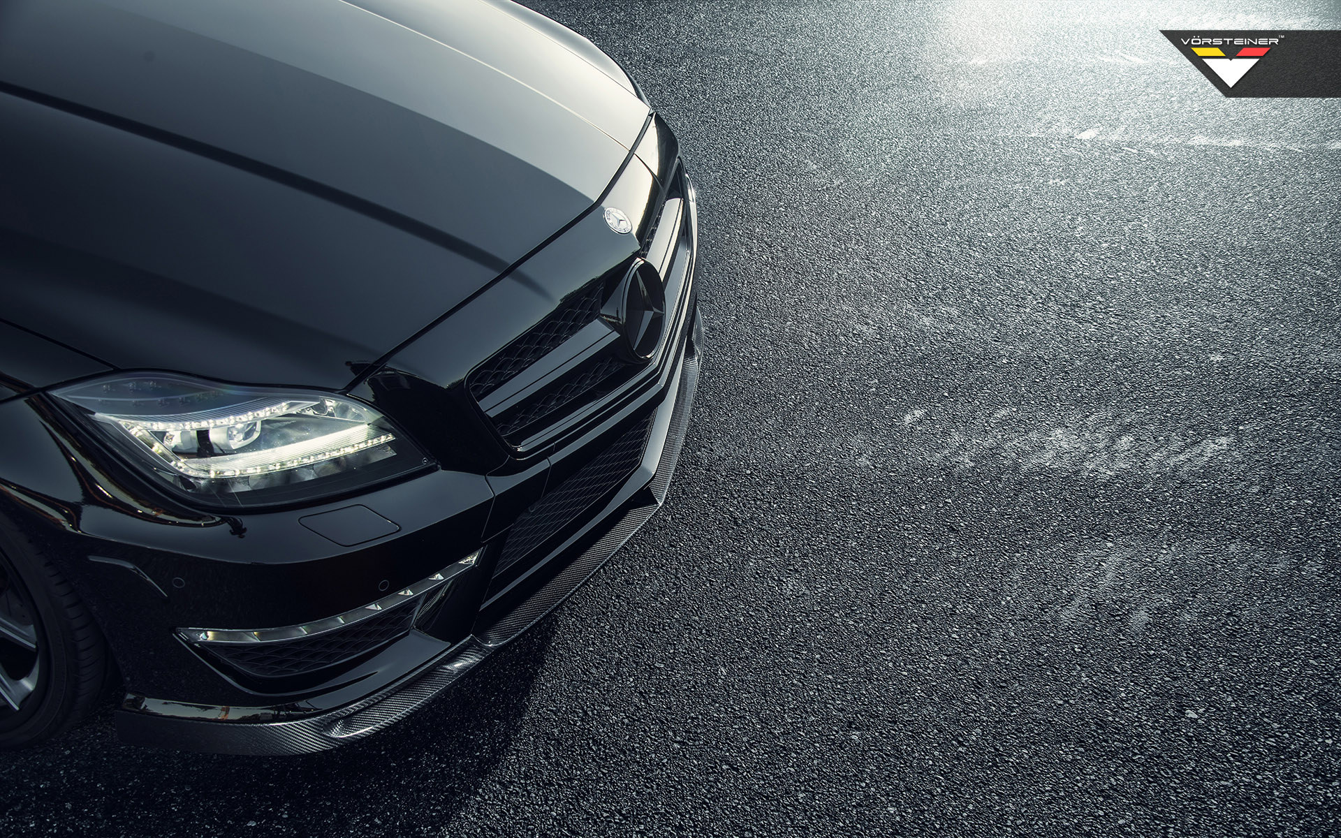 超级酷炫奔驰cls63 amg改装车桌面壁纸