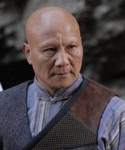 国宝级坏蛋计春华因长相丑陋只能演坏人女儿却颜值爆表