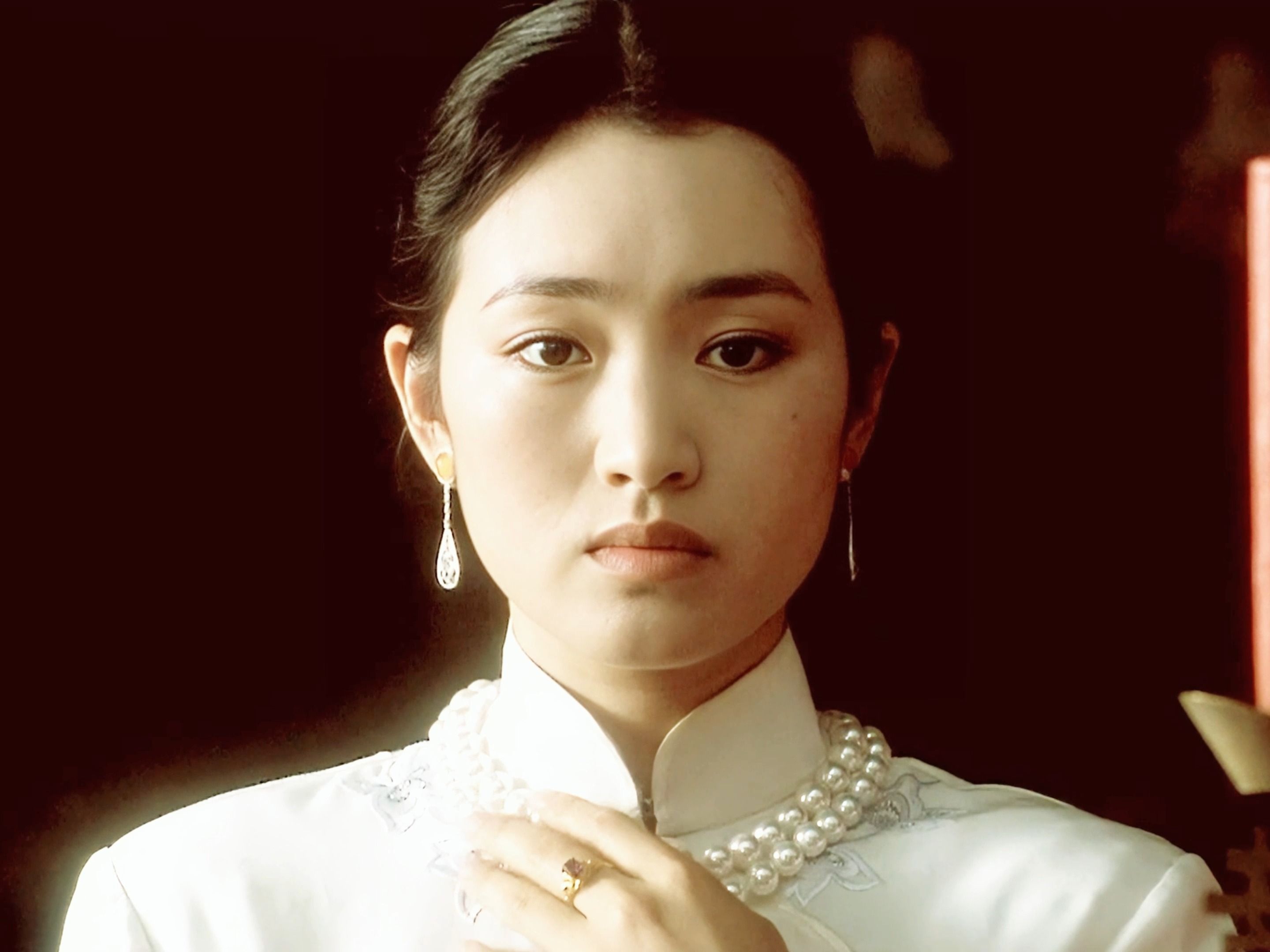 陈凯歌镜头下的巩俐,越长大越能欣赏她的美了