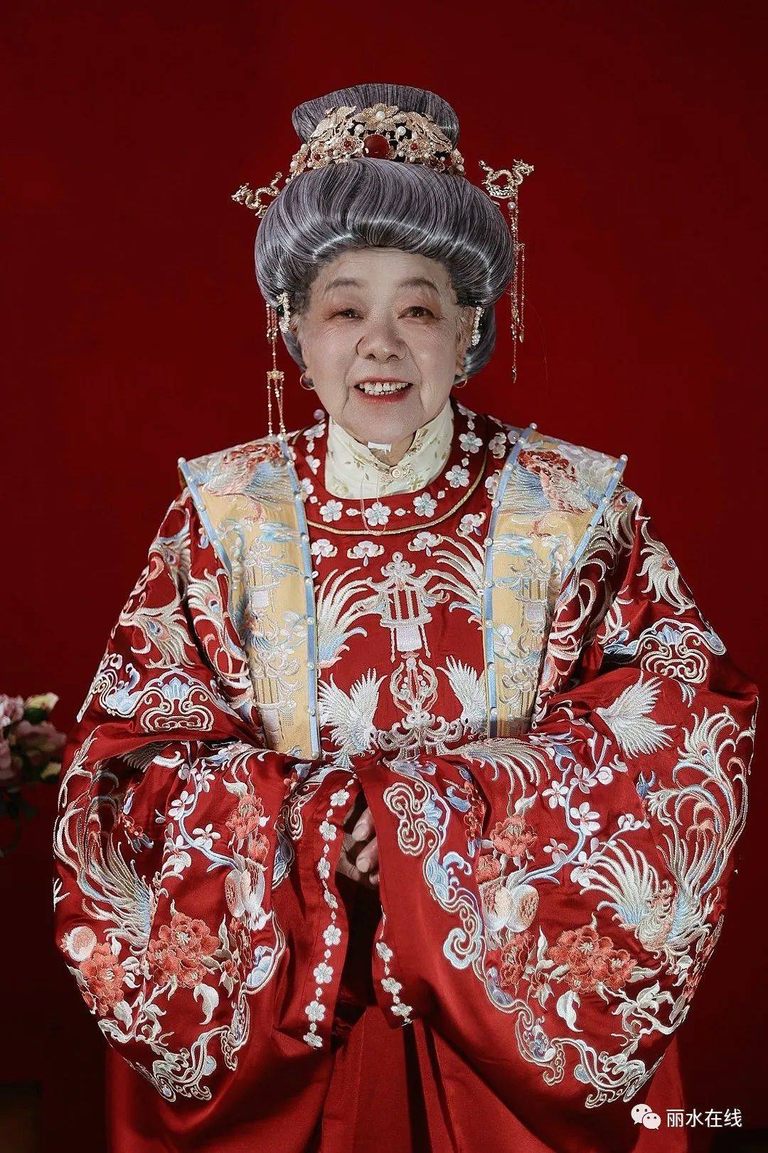 丽水80后奶奶穿上绝美汉服做新娘太惊艳