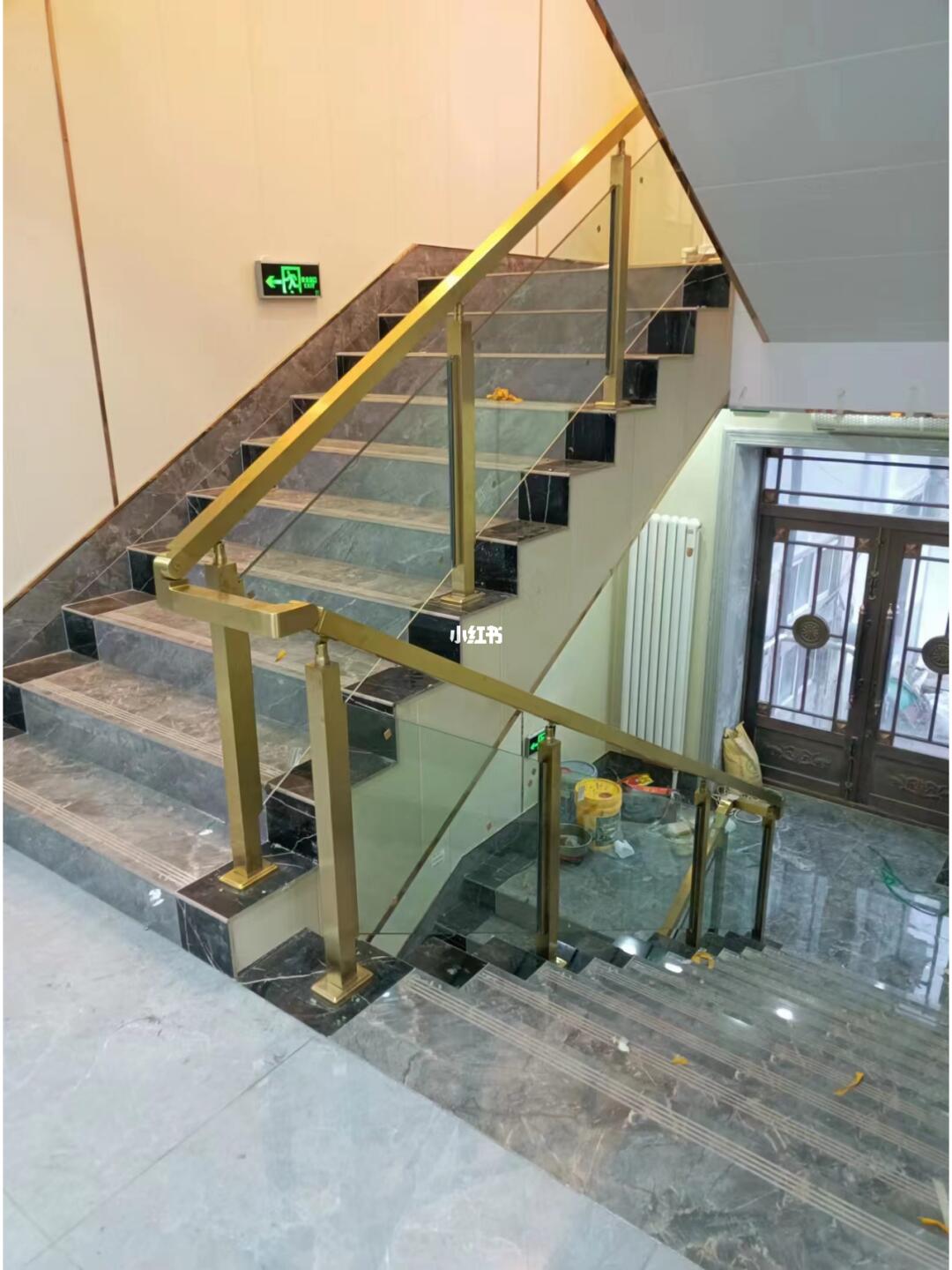 精细倒角磨边配送胶垫,玻璃直接插入即可护栏搭配方管扶手扶手转角