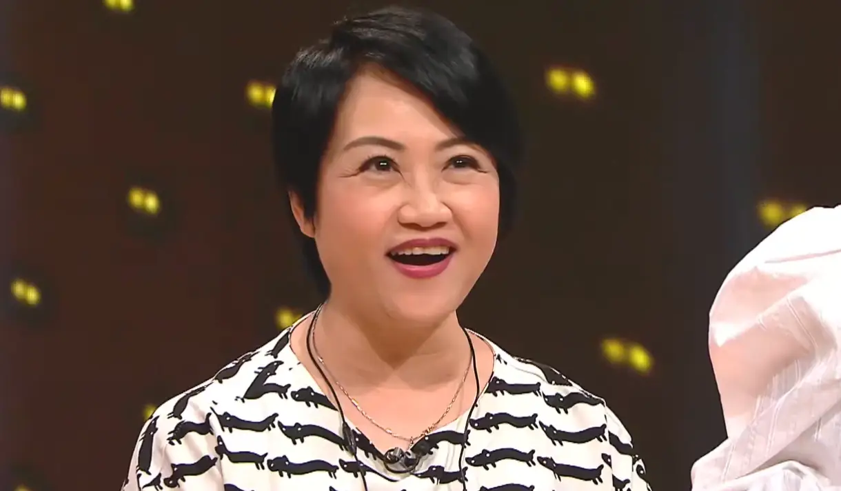 原创与张国荣演过情侣甘心做绿叶配角61岁香港女明星自曝发福原因