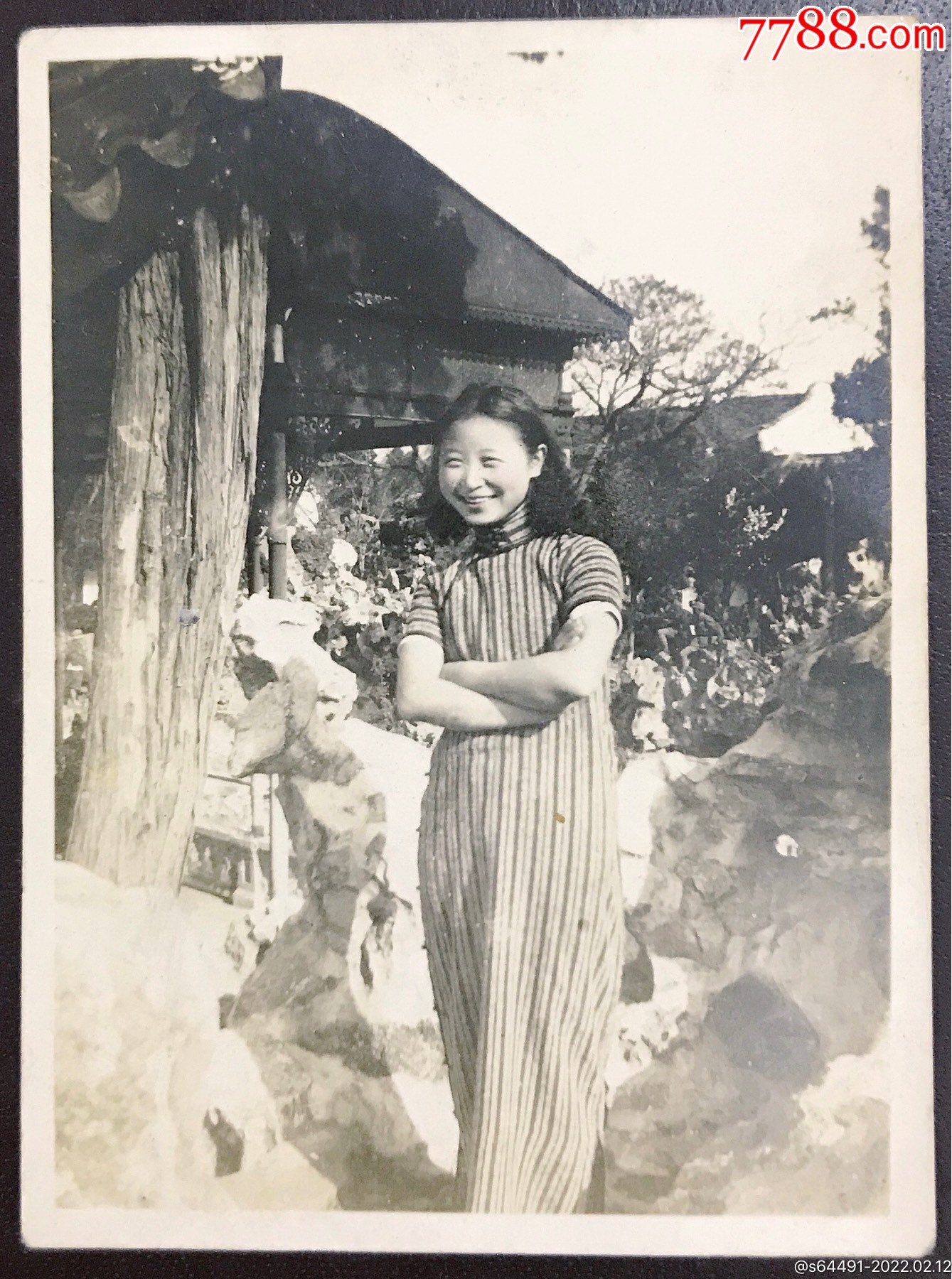 民国旗袍美女-老照片-7788黄河石