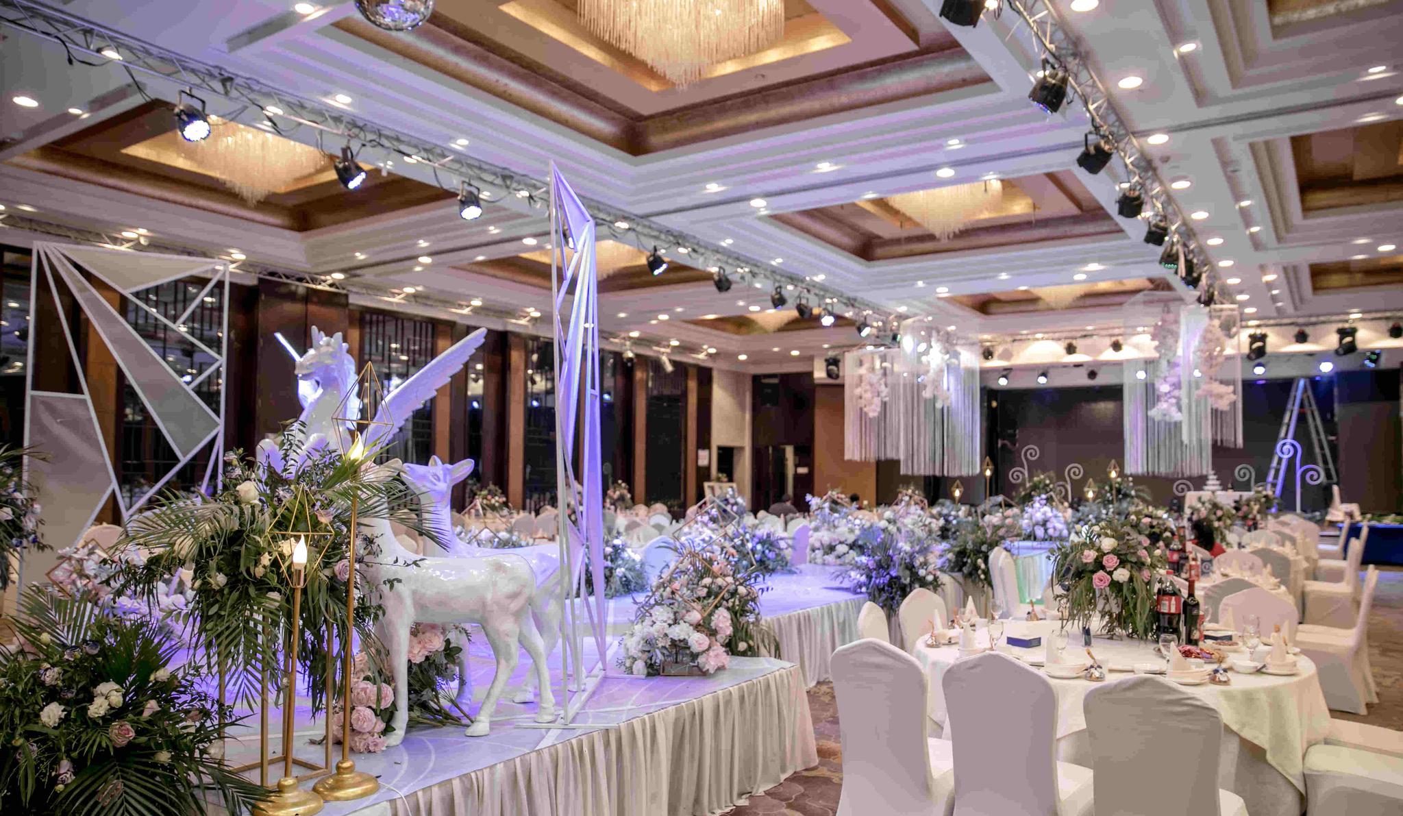 桂林婚庆公司入酒店收不收入场费婚宴场地布置需要注意的细节