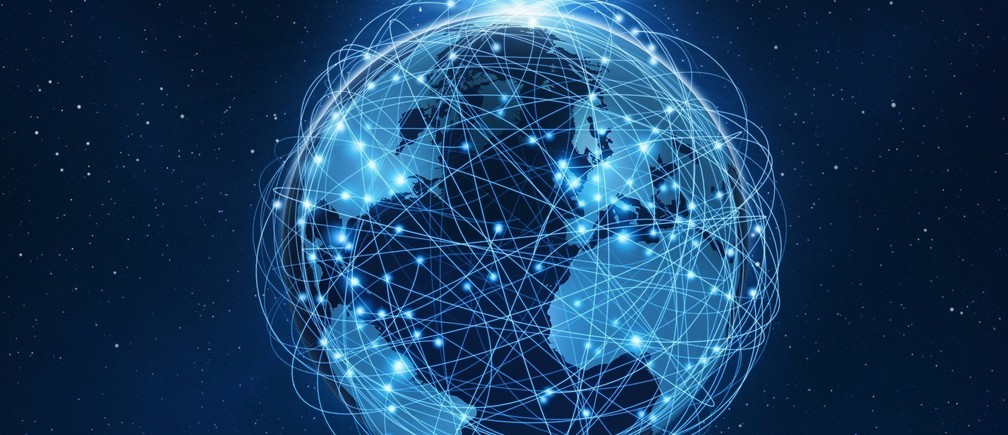 互联网互联网不仅仅是硬件,同时还是一个共享标准和协议的全球网络