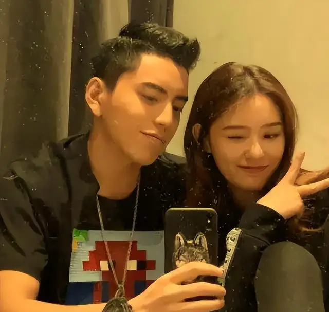 王大陆与新女友沐轩甜蜜滑冰,前女友蔡卓宜难过了吗?