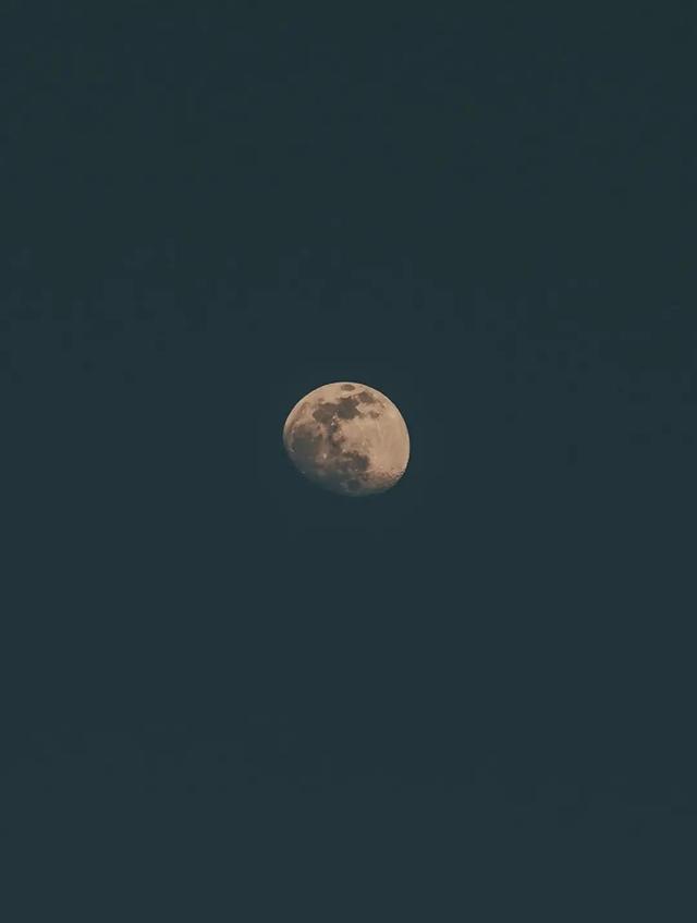 深夜文案‖那些适合深夜发的朋友圈文案