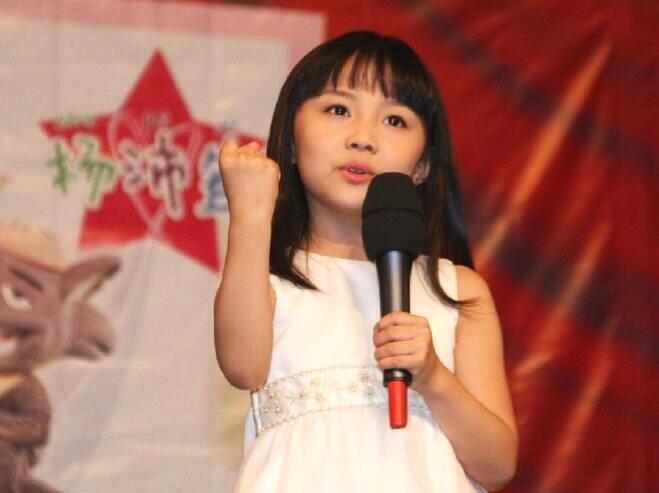 18岁奥运女孩杨沛宜近照已赴美留学