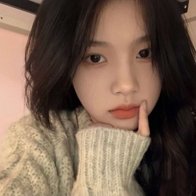 适合当网恋发的照片女生头像图片