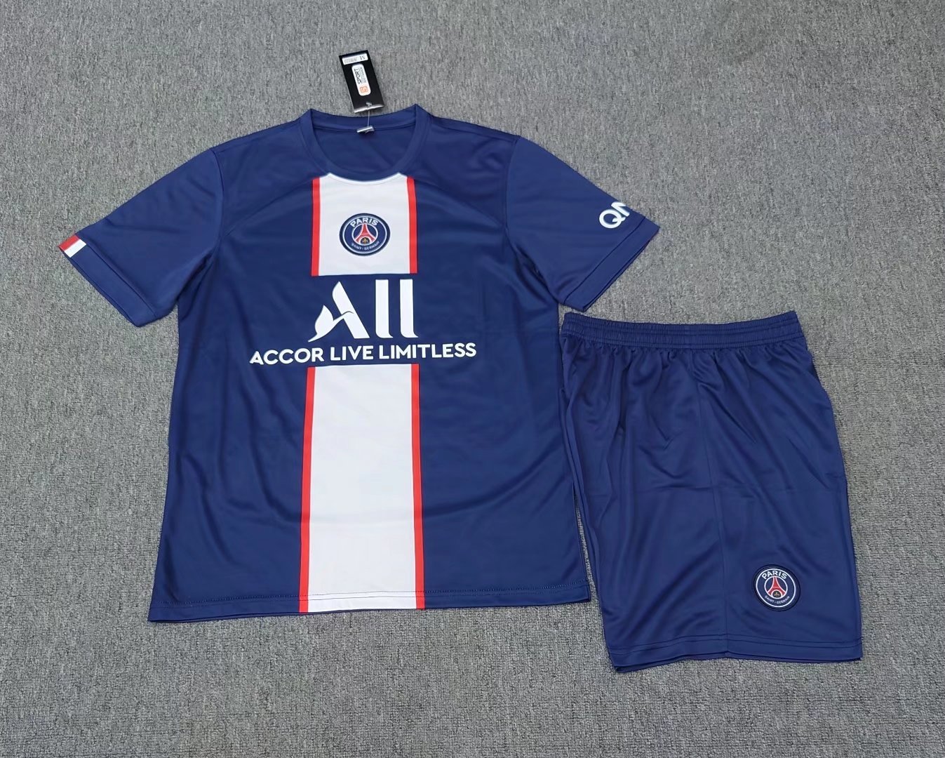 22-23赛季法甲联赛巴黎圣日耳曼新款主场球衣联名版短袖足球服