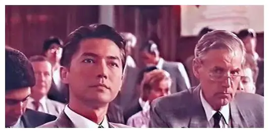 尊龙颜值演技都高不可攀,曾经.他的美是世界公认的.