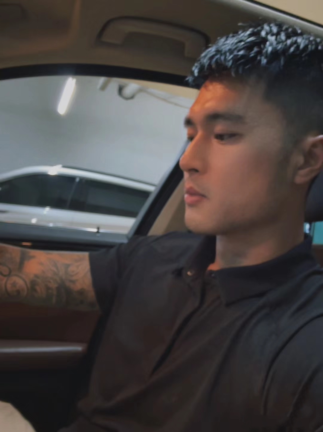 成熟帅男人,荷尔蒙的气息扑面而来