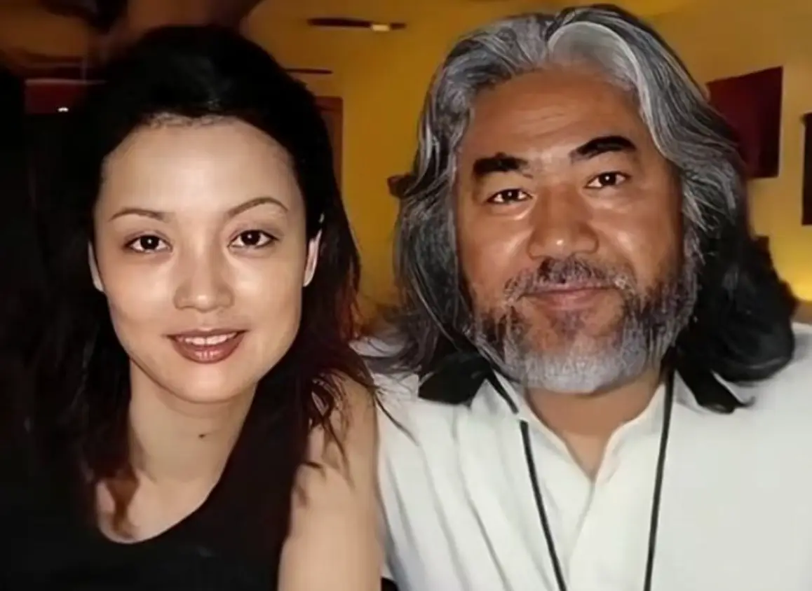 张纪中宝刀未老,小31岁老婆发文庆祝:42岁接好孕_樊馨蔓_杜星霖_妻子