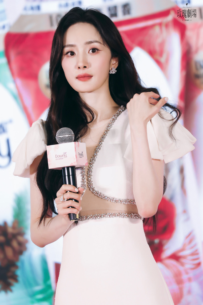 3836383937363836幕公主请登场@杨幂