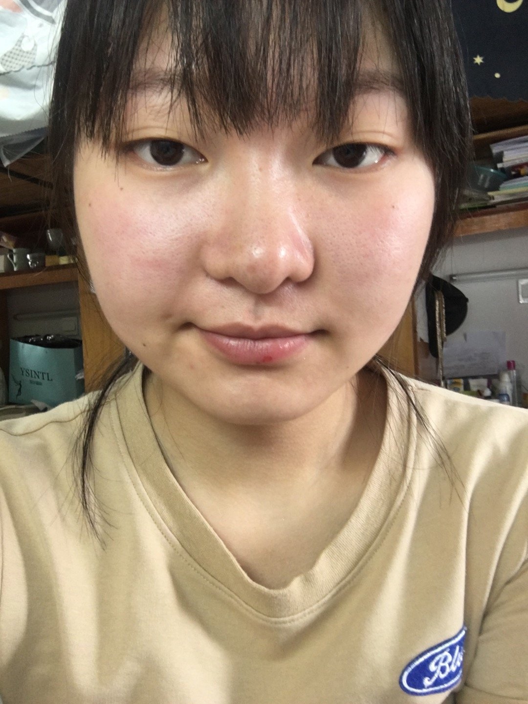 羊～我这种不笑或者微笑就还好,一用力笑就一脸横肉,怎么办啊,我有