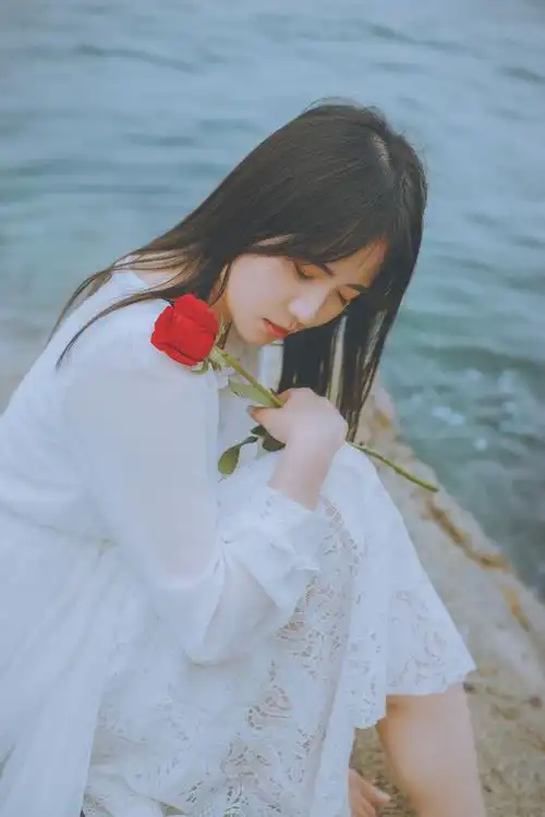 来到凡间只是来看我一眼小清新女生图片 -小清新-唯美图片大全