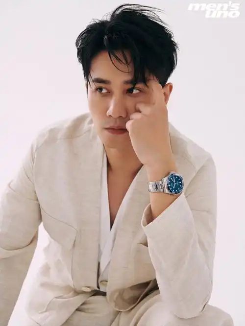 与真实的自己相遇#时尚大片  #时尚杂志  #男明星  #彭冠英