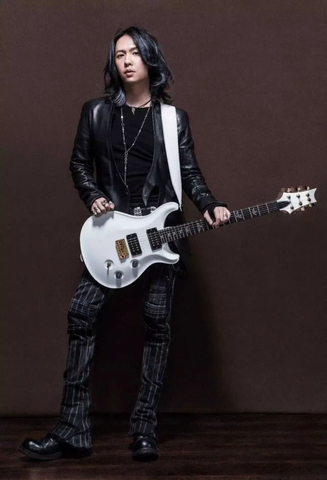 黑豹乐队最长寿的主唱上综艺翻红原来这么多年我们都误会他了