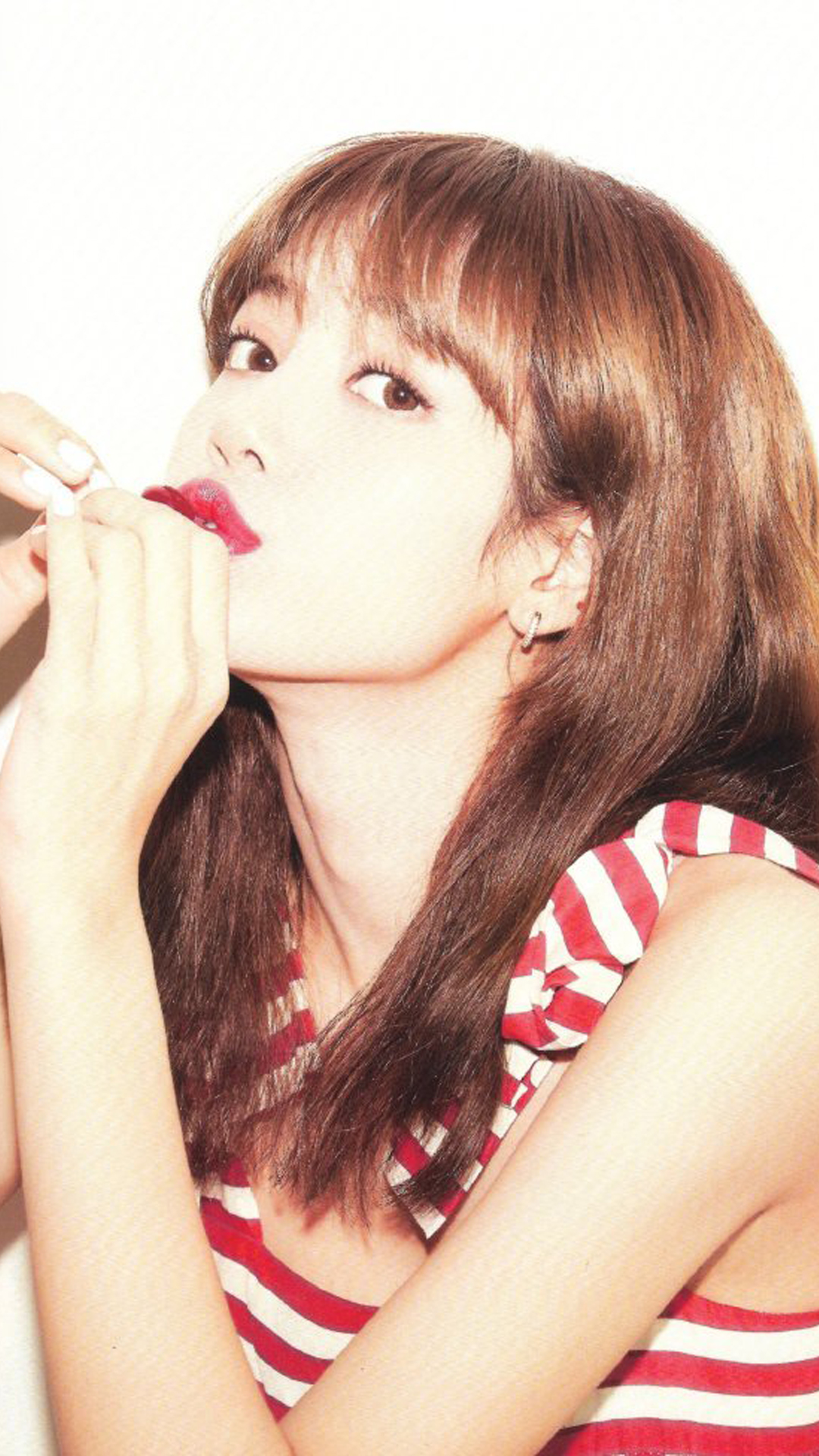 lisa甜美养眼写真手机壁纸