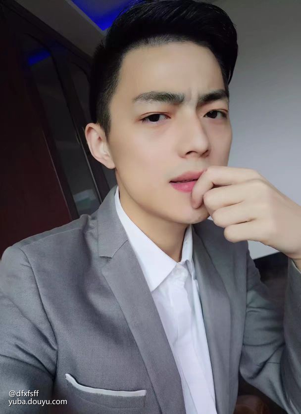 qq来了_智勋勋勋勋的鱼吧_斗鱼鱼吧