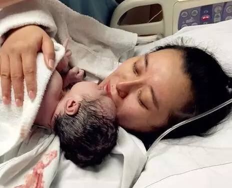 angelababy香港产子,孕妈们看了都想顺产了