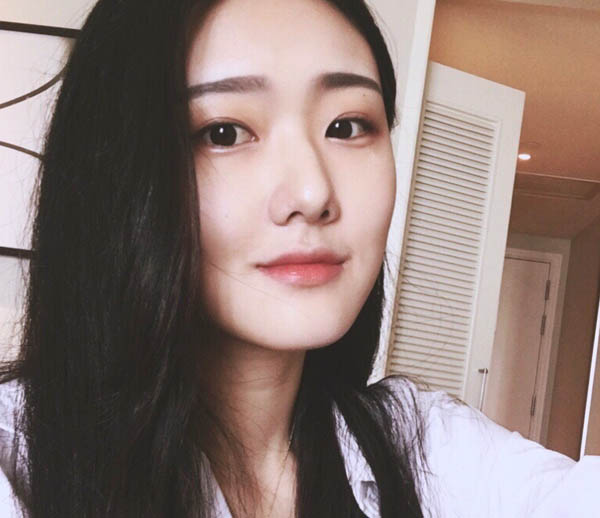 杨幂公司新人袁雨萱个人资料曝光 曾顶撞佟大为