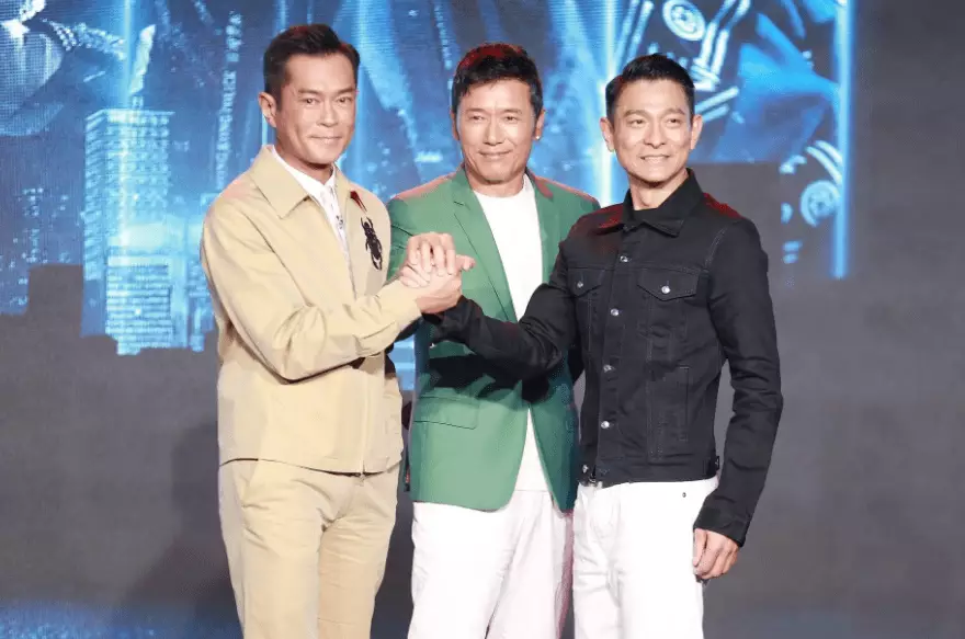 年轻时帅炸天,老了却满脸皱纹的8位港星,个个不愿做"蜡像人"_郑少秋