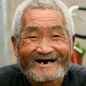 低保大爷的主页 - 抖音