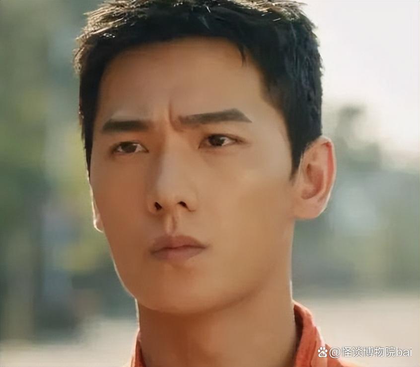 原因正是杨洋的油腻演技,而他这一路走来,跟张翰一样亲手毁了自己
