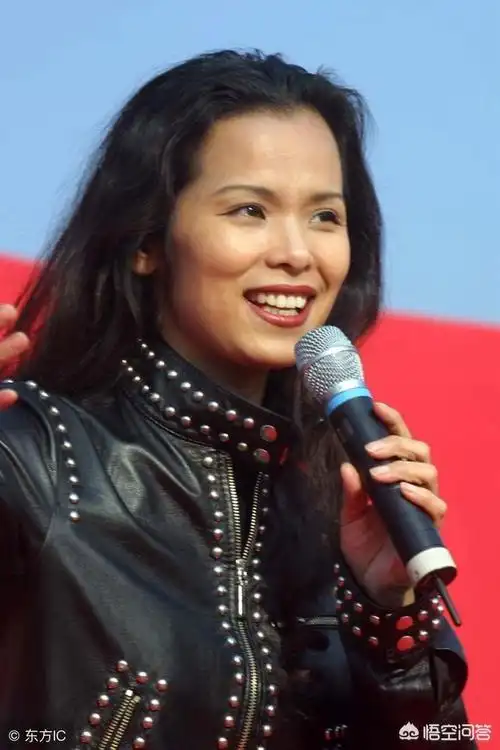 韦唯和毛阿敏,谁是你心中的80年代歌坛"大姐大"? - 石塘网