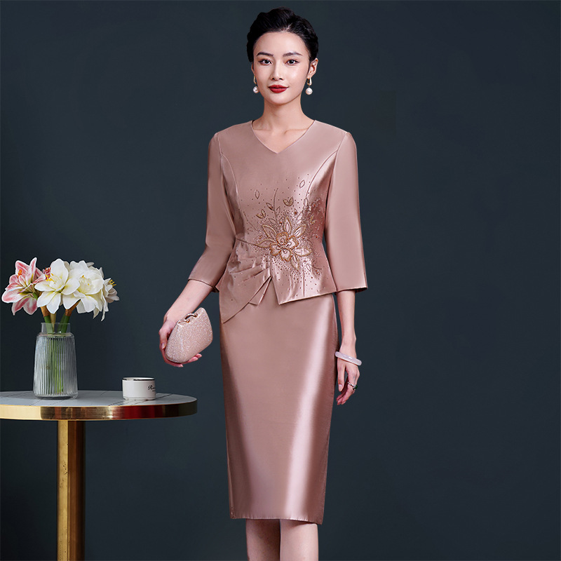 2022新款妈妈婚宴礼服春秋装高贵丈母娘连衣裙高端喜婆婆结婚宴