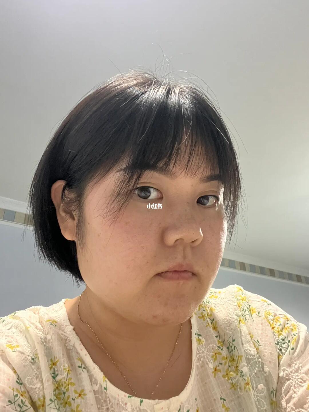 头发越剪越短越剪越丑真的不知道怎么办了