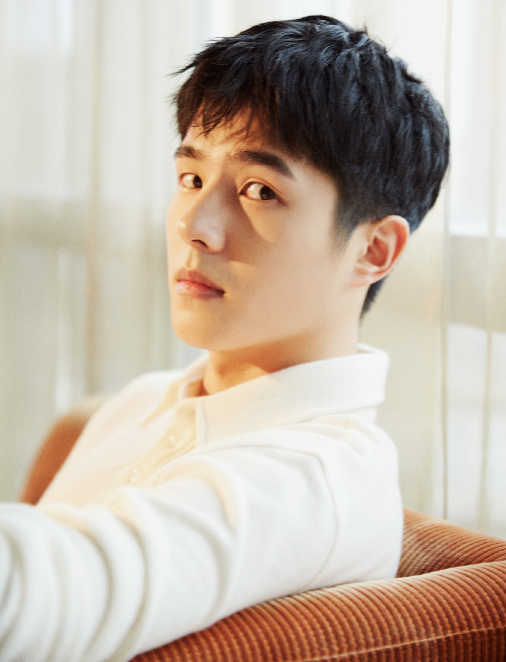 简介:刘昊然轻熟魅力帅气写真图片,分享一组刘昊然图片给大家,图中的