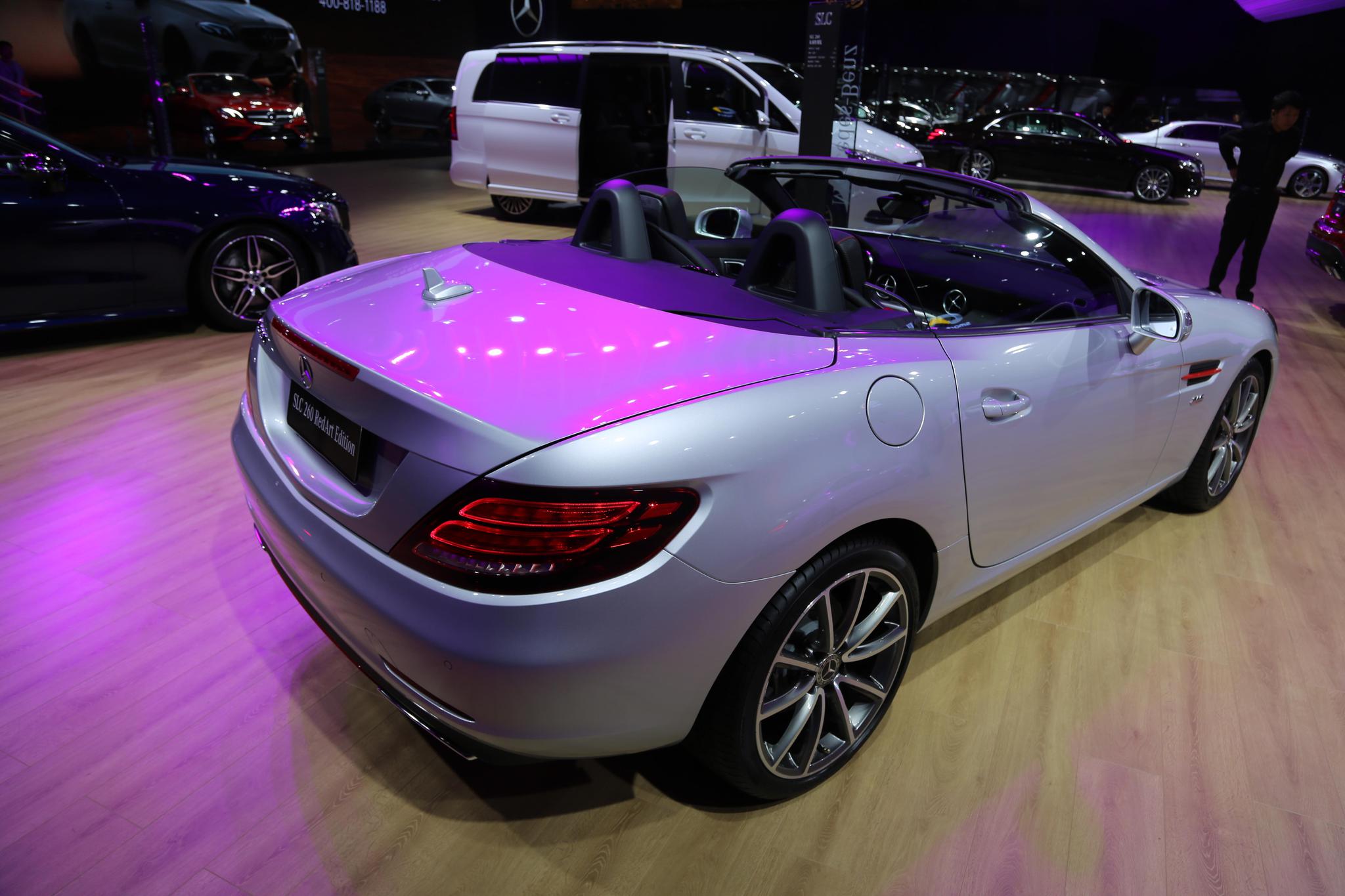 梅赛德斯奔驰slc26050万级别敞篷跑车车展实拍