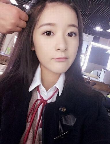 徐娇近照曝光23岁亭亭玉立成美少女假小子模样已不复存在