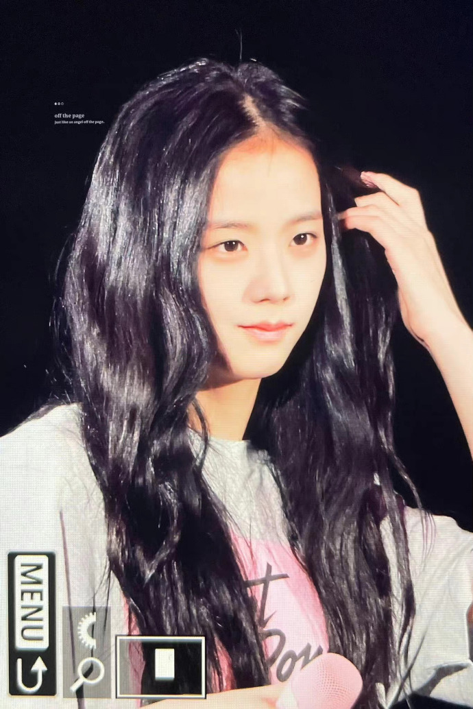 kimjisoo超话#金智秀blackpink演唱会素颜生图#221015 首尔演唱会day1