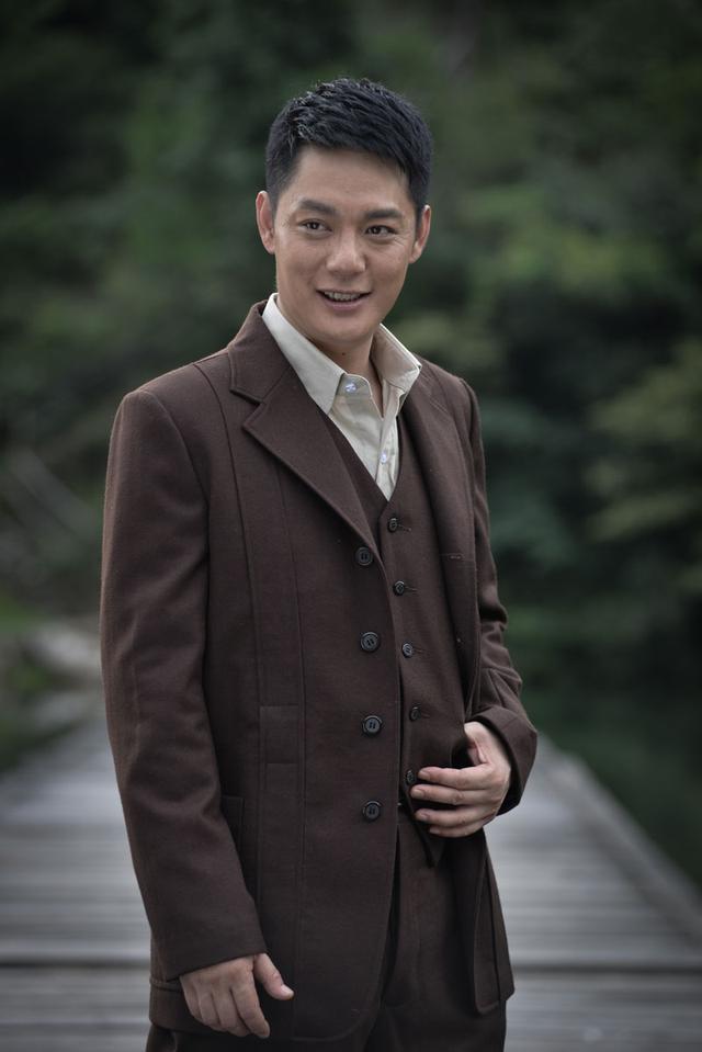 谍战剧《铁核桃》热播 傅程鹏演技再创新高