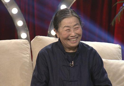 79岁张少华仍住40平米小房,中国最贵的女演员怎么落到如此地步?