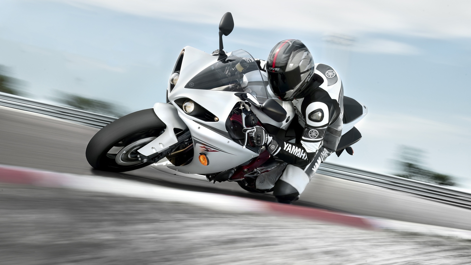 公路赛摩托车炫酷霸气高清图片合集电脑桌面壁纸下载第二辑,这是美桌