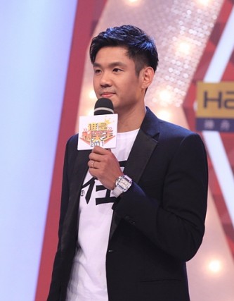 "黑人"陈建州婚后首次现身内地 谈婚后生活