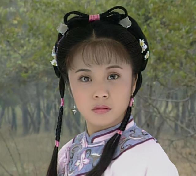 古装美人杨若兮再现红毯,和刘威谈过父女恋,后因戏生情结婚隐退