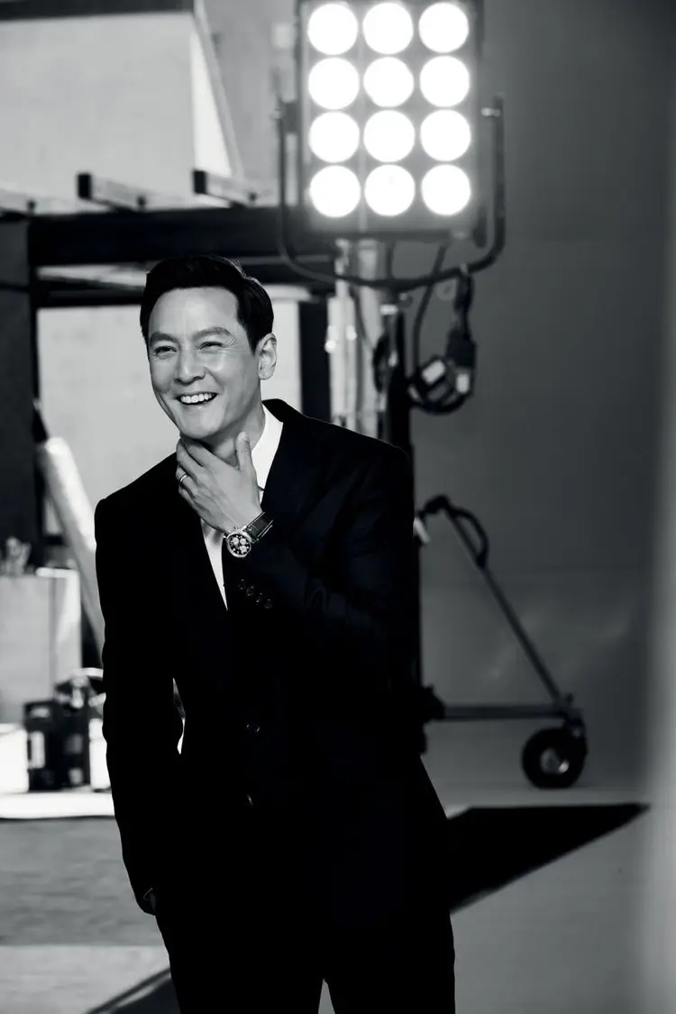 吴彦祖著西装无得输!44岁男神以穿搭打破中年危机