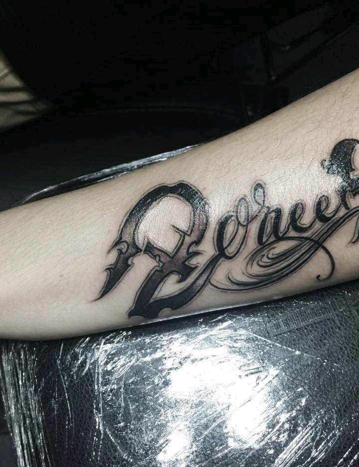 花体英文_纹身图案手稿图片_左轮的纹身作品集