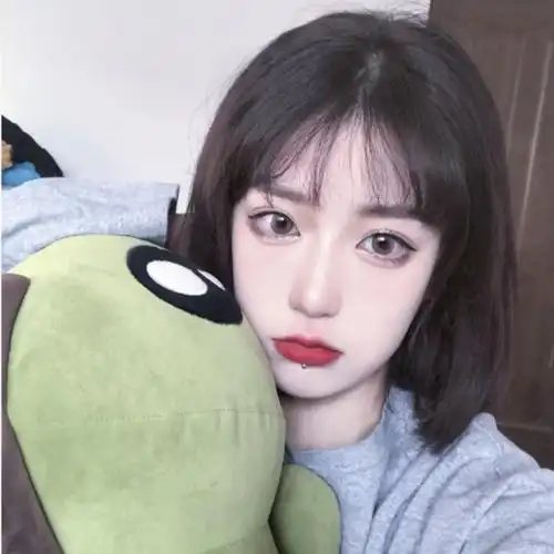 微信女生头像经典好看 就这样忘记你怪舍不得的